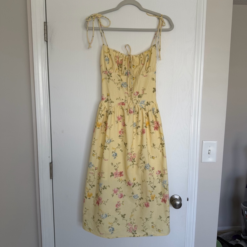 Cider Yellow Floral Midi Dress